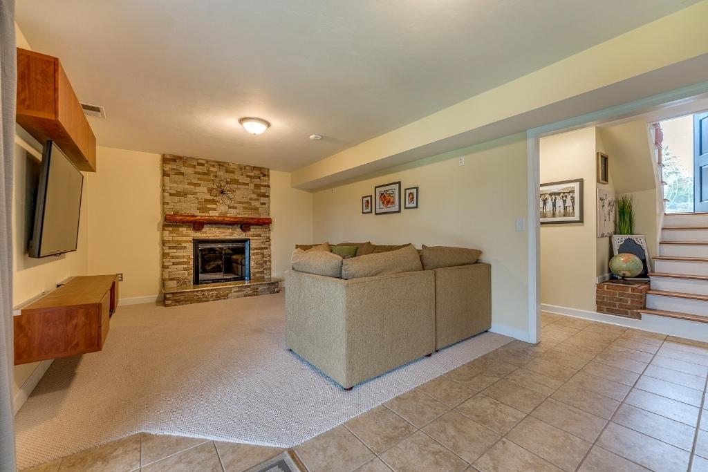 717 Azalea Road Daleville, VA 24083 - Photo 45 of 75 45 Loweer Level Family Room