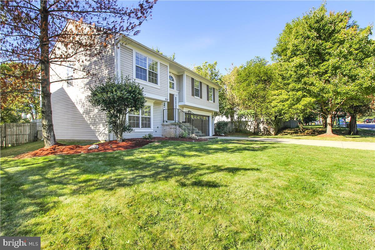 102 West Deer Park Road, Gaithersburg, MD 20877 Compass