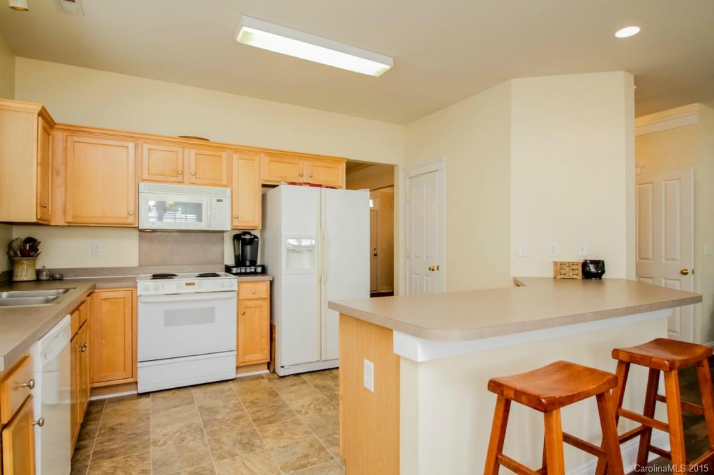 211 Faust Road Davidson, NC 28036 - Photo 5 of 24 Gallery Image 5
