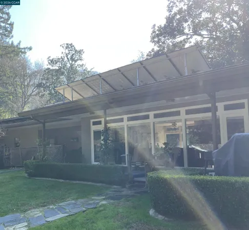 $4,750 | 123 Sheridan Lane, Martinez, CA 94553