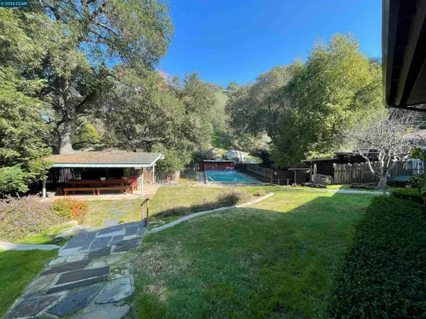 $4,750 | 123 Sheridan Lane, Martinez, CA 94553