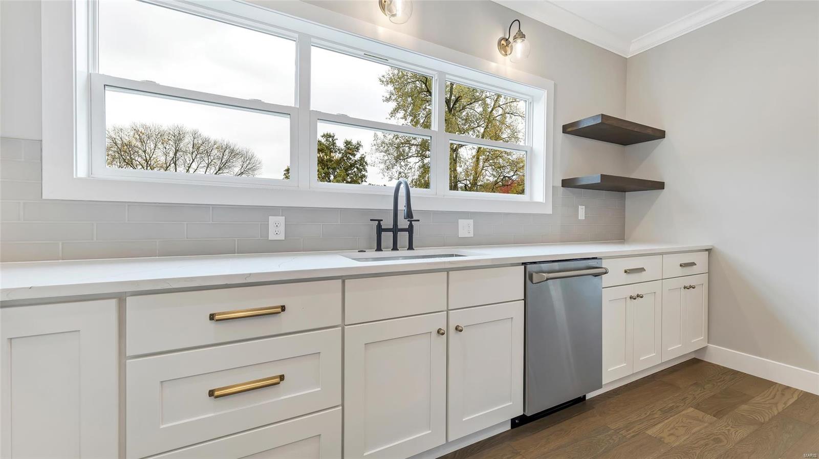 5126 Ambs Road St. Louis, MO 63128 - Photo 15 of 54 Gallery Image 15