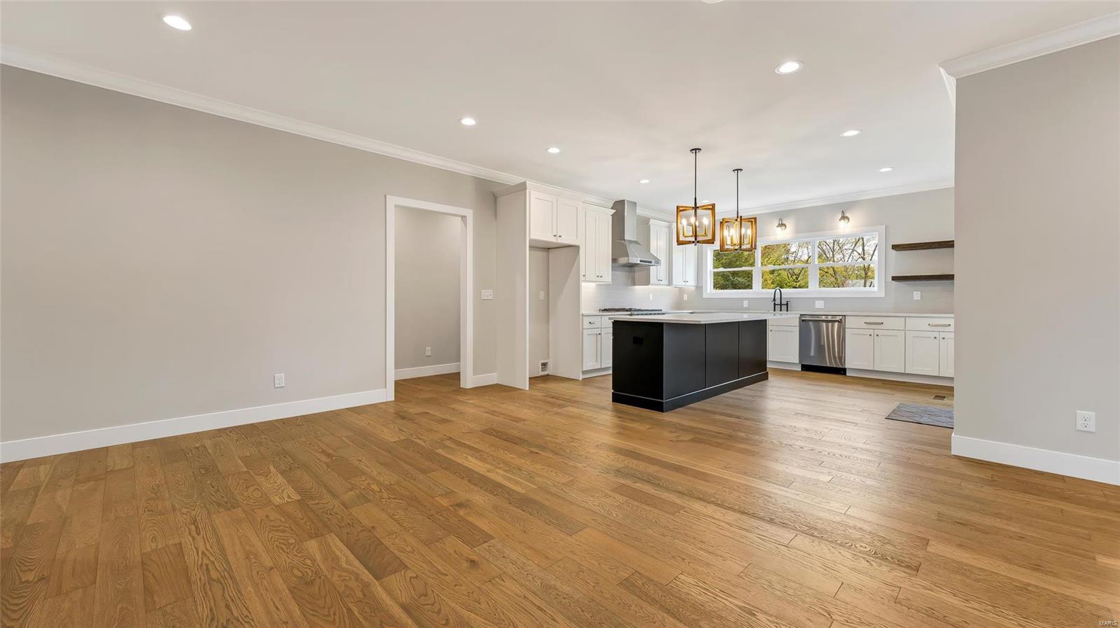 5126 Ambs Road St. Louis, MO 63128 - Photo 9 of 54 Gallery Image 9