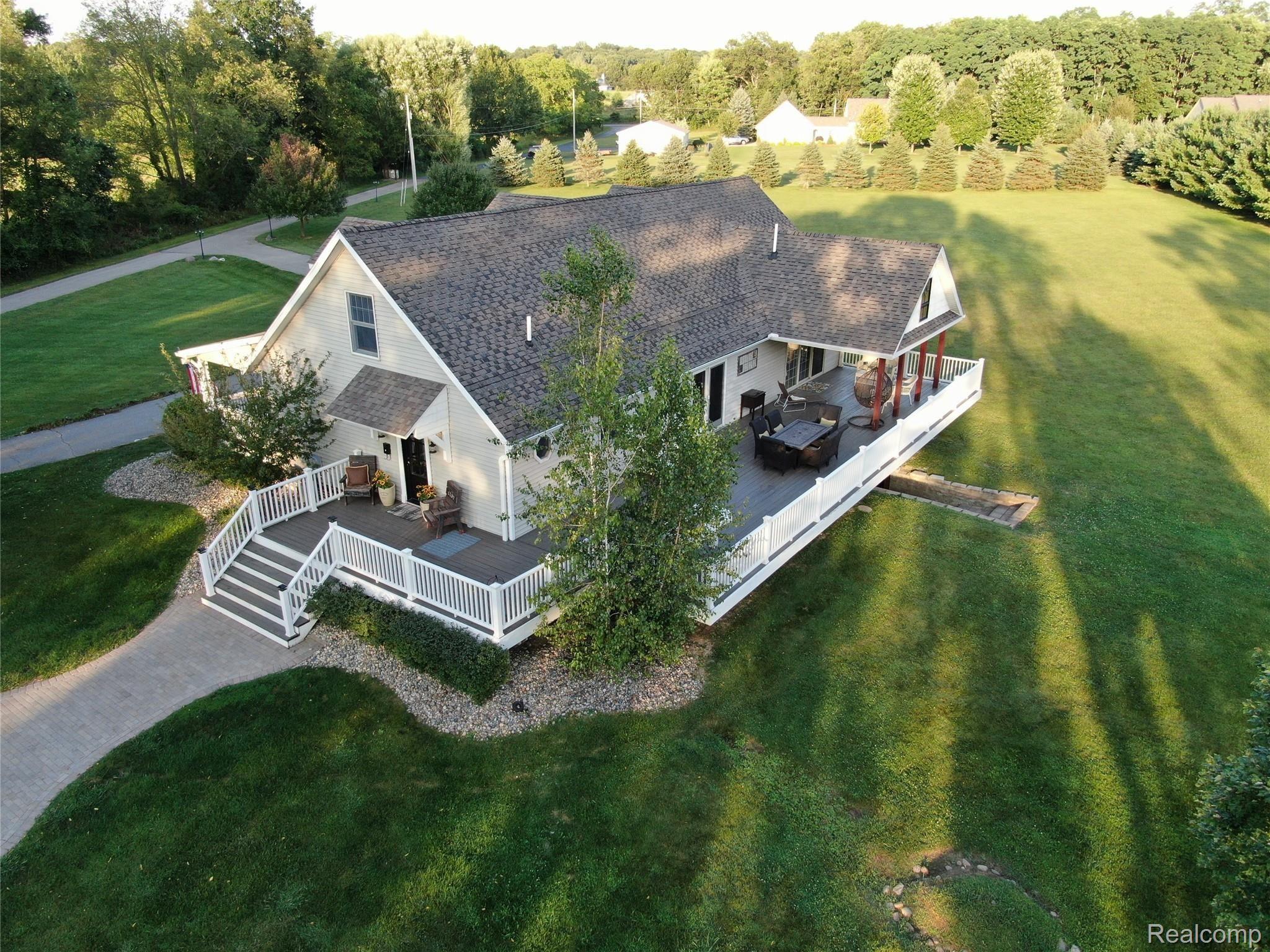 6237 Denton Hill Road Fenton, MI 48430 - Photo 78 of 81 DJI_0039.jpg