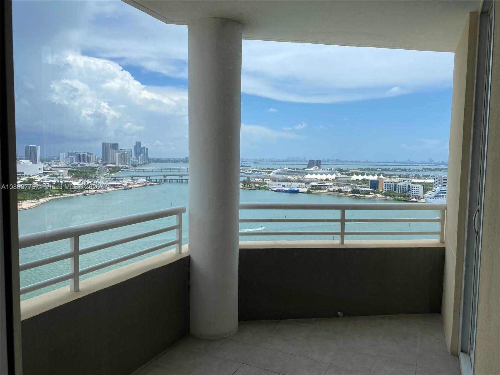 808 Brickell Key Drive, Unit 2601 Miami, FL 33131 - Photo 6 of 29 a view of a city from a terrace
