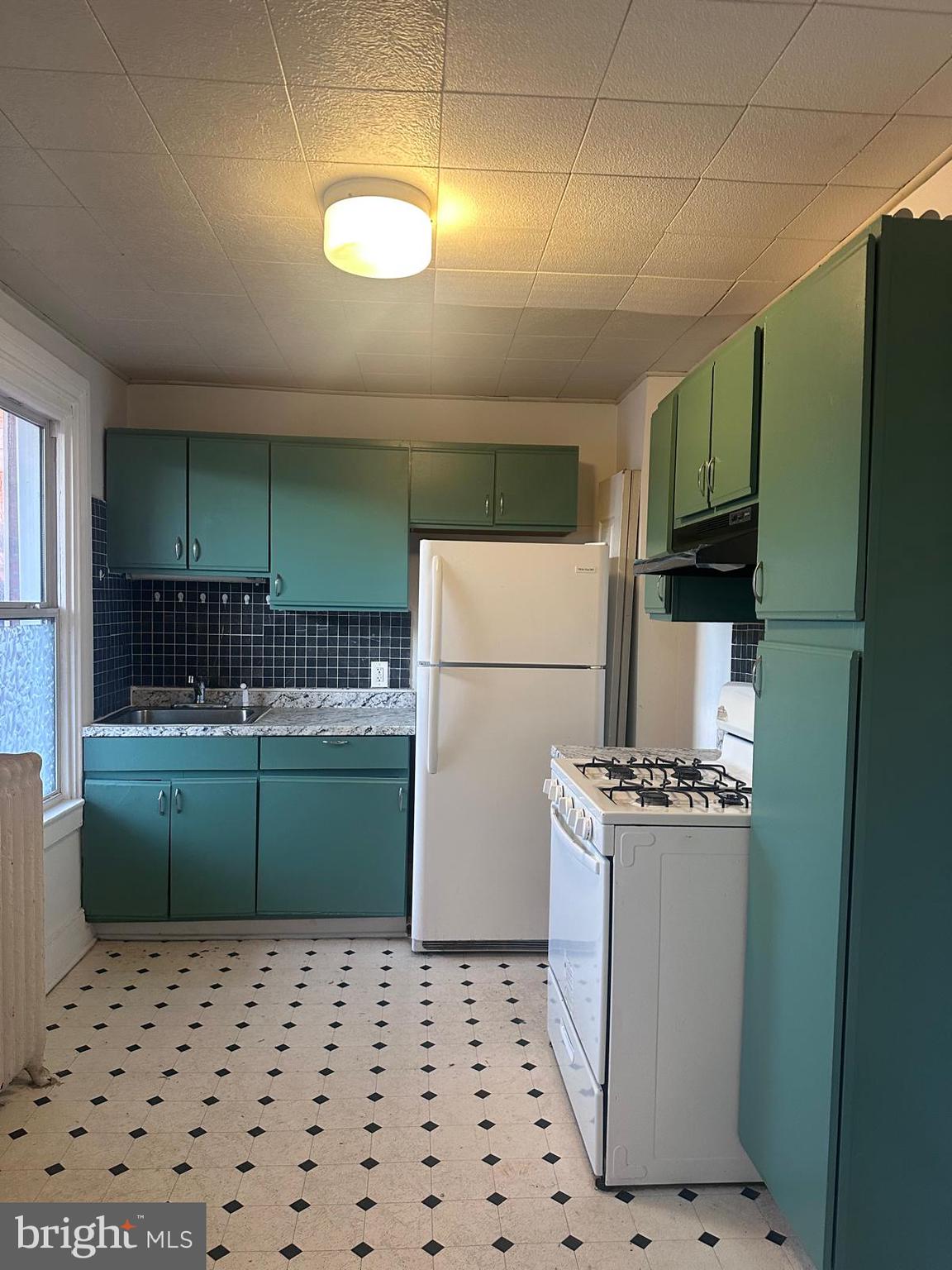 17 East Walnut Street, Unit 3 Lancaster, PA 17602 - Photo 2 of 17