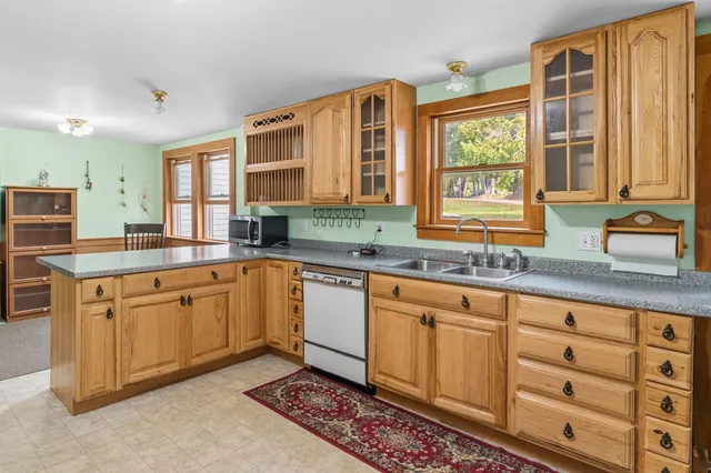 $319,500 | 2 Thundercastle Road, Readfield, ME 04355