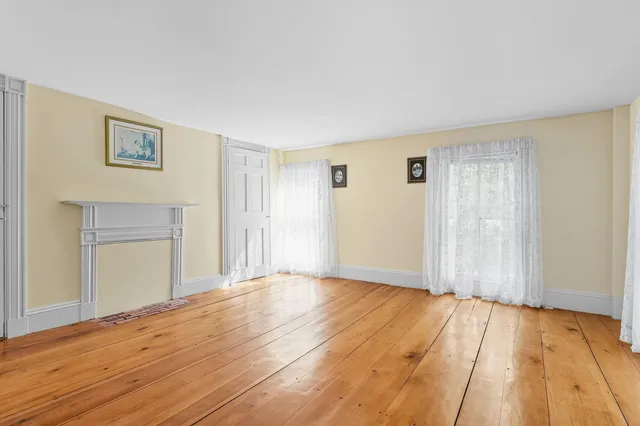 $319,500 | 2 Thundercastle Road, Readfield, ME 04355