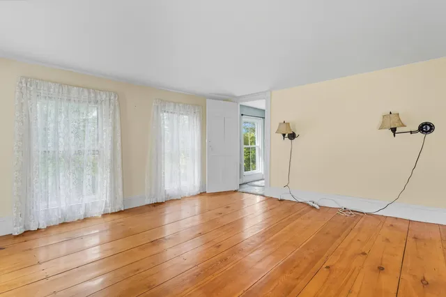 $319,500 | 2 Thundercastle Road, Readfield, ME 04355