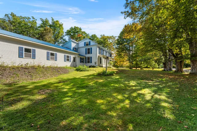 $319,500 | 2 Thundercastle Road, Readfield, ME 04355