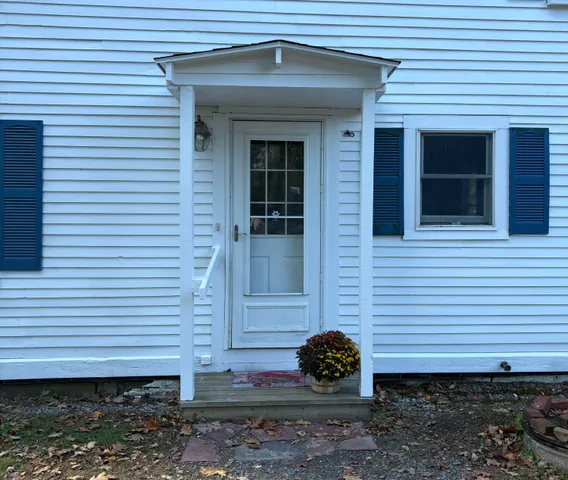 $319,500 | 2 Thundercastle Road, Readfield, ME 04355