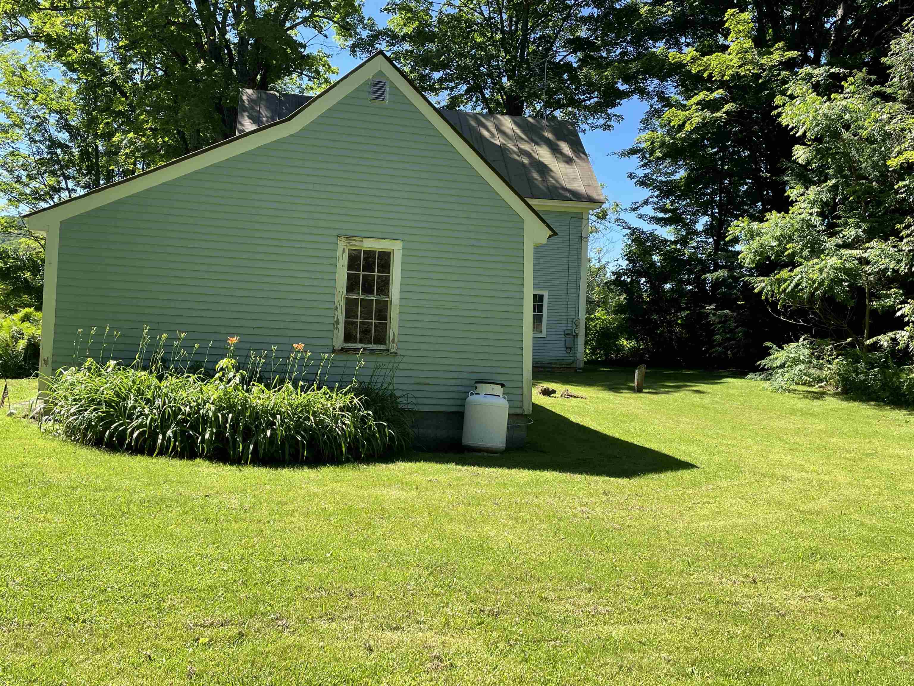 346 Hewitt Hill Road Pomfret, VT 05053 - Photo 33 of 38