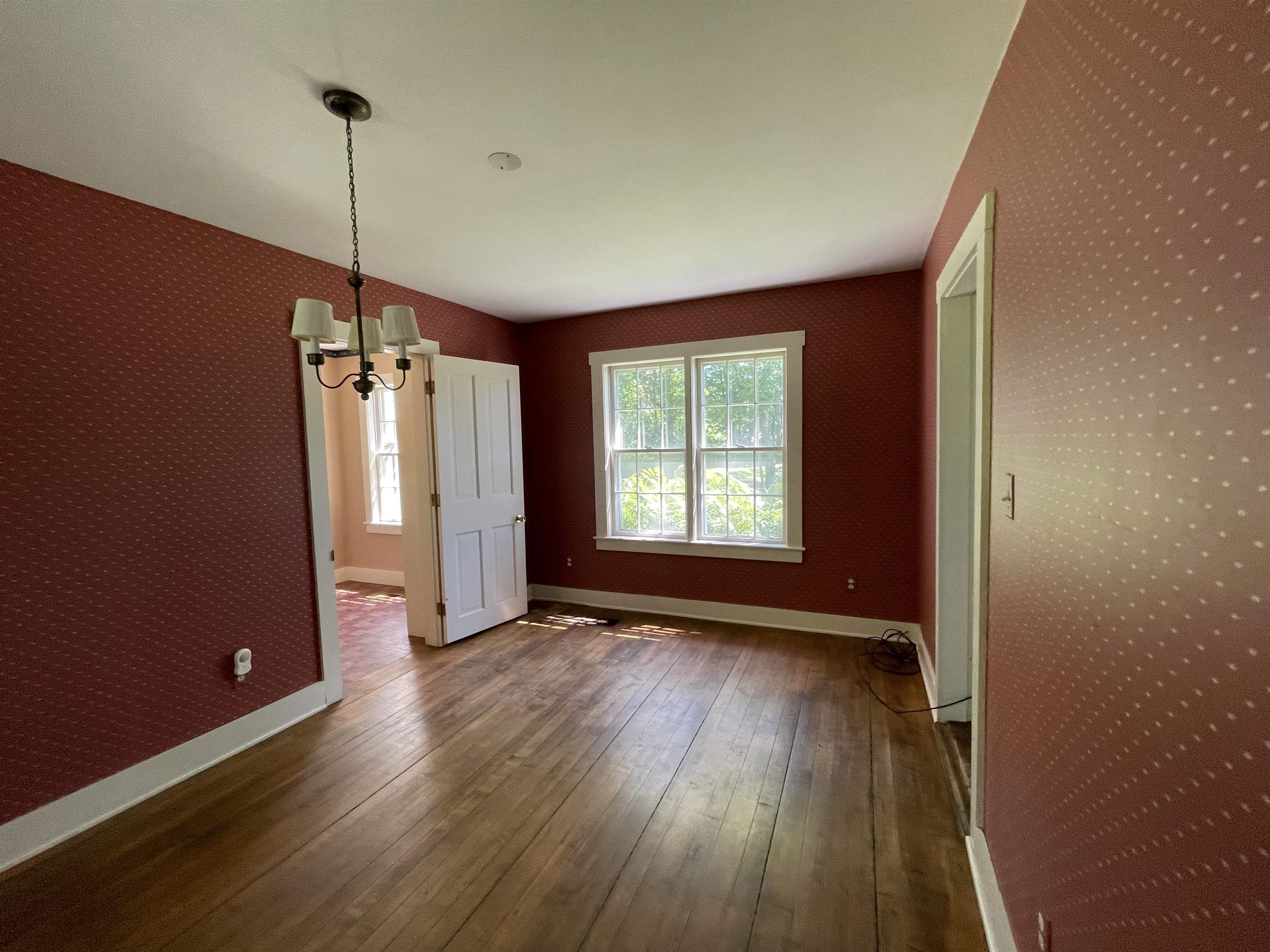 346 Hewitt Hill Road Pomfret, VT 05053 - Photo 10 of 38