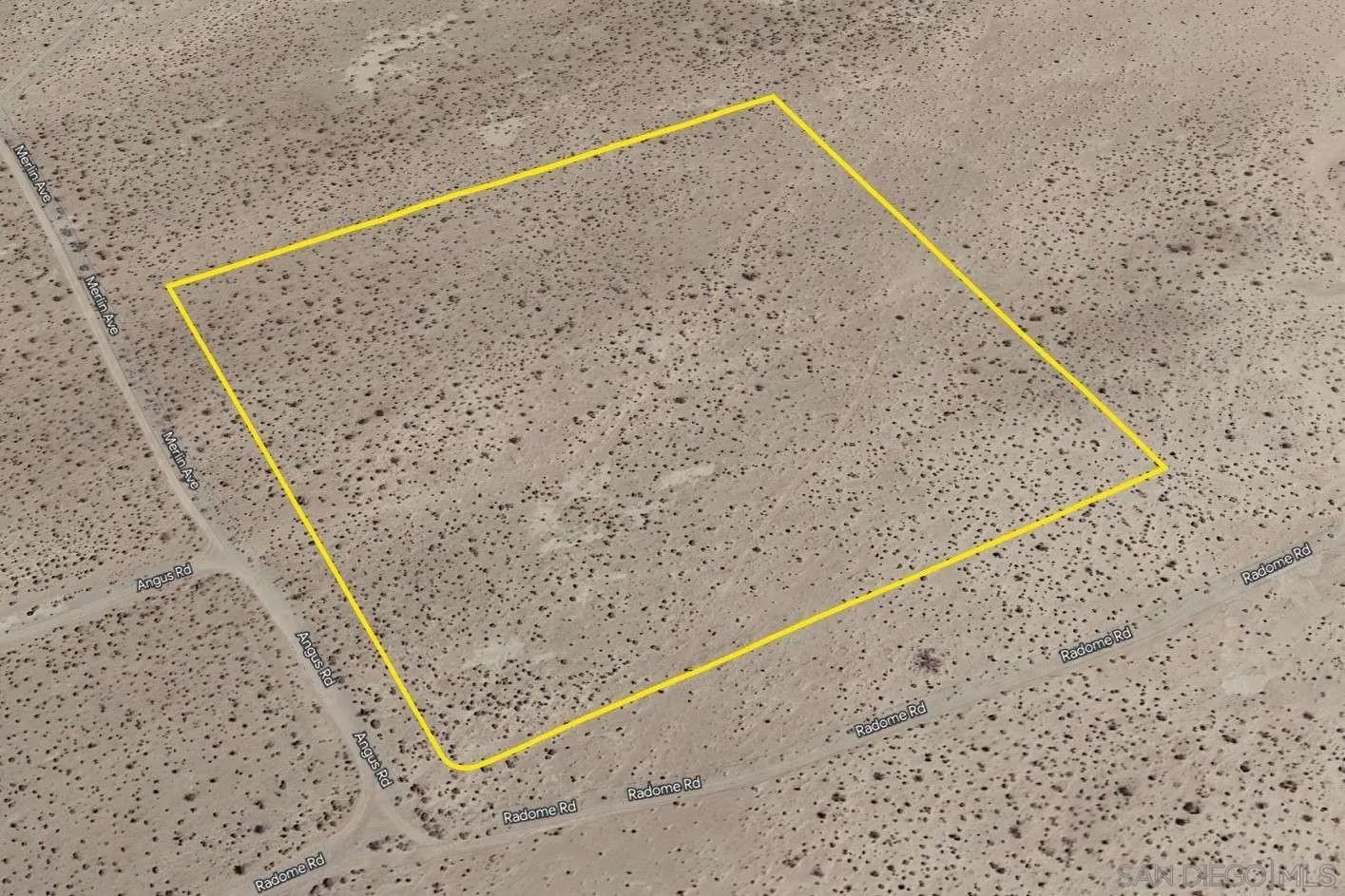 0 Radome Road, Unit 20 Newberry Springs, CA 92365 - Photo 19 of 33 a view of wooden floor