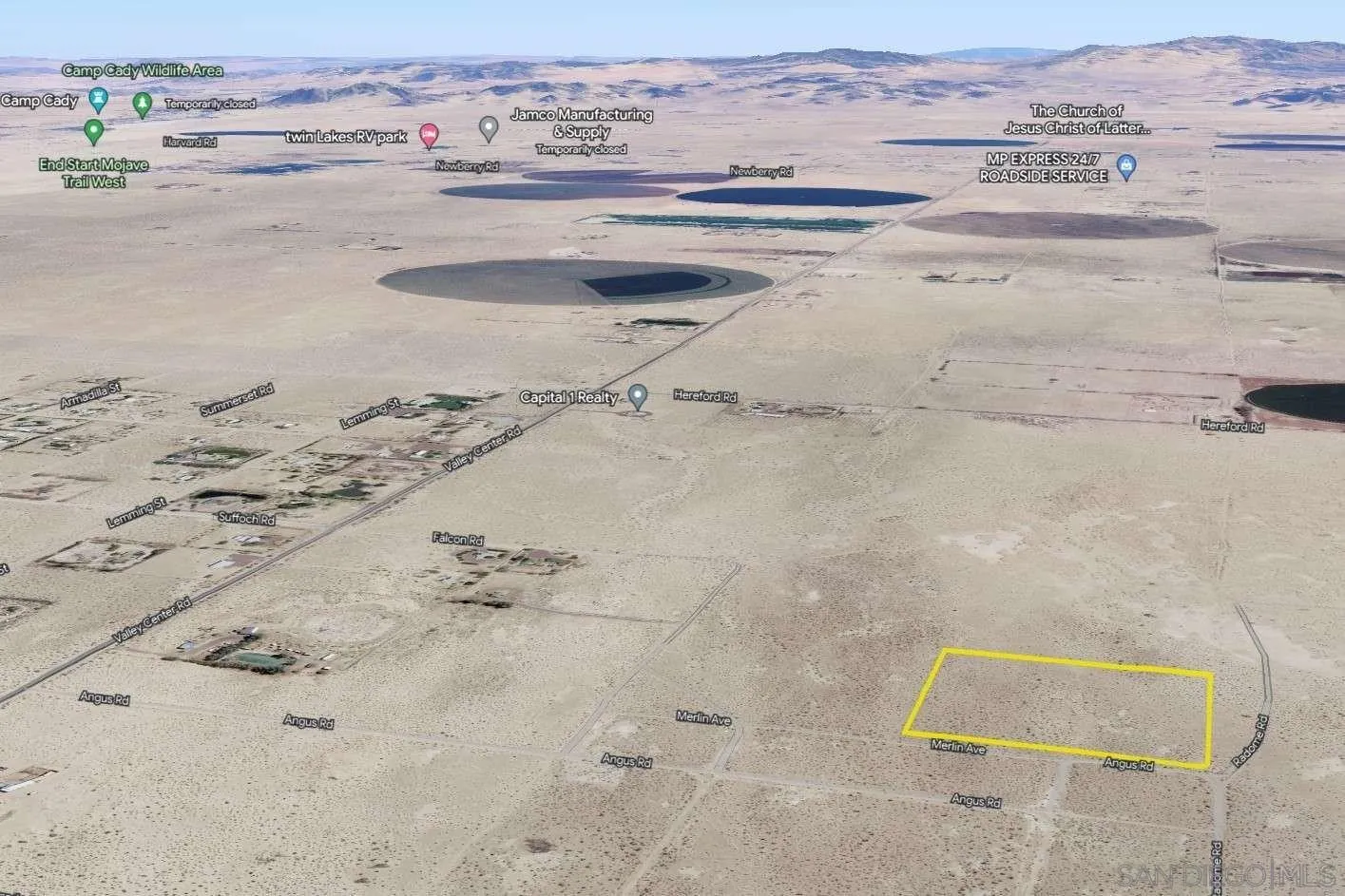 0 Radome Road, Unit 20 Newberry Springs, CA 92365 - Photo 29 of 33 a view of walk in closet