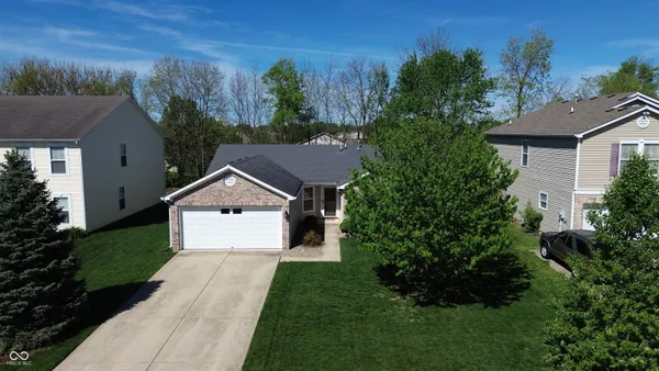 $235,000 | 560 Runnymede Court, Greenfield, IN 46140
