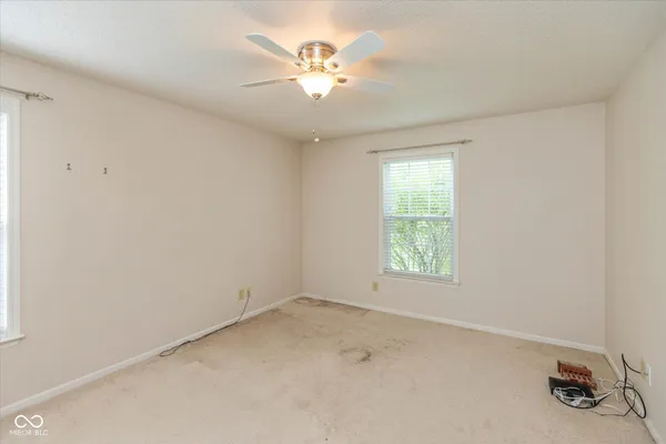 $235,000 | 560 Runnymede Court, Greenfield, IN 46140