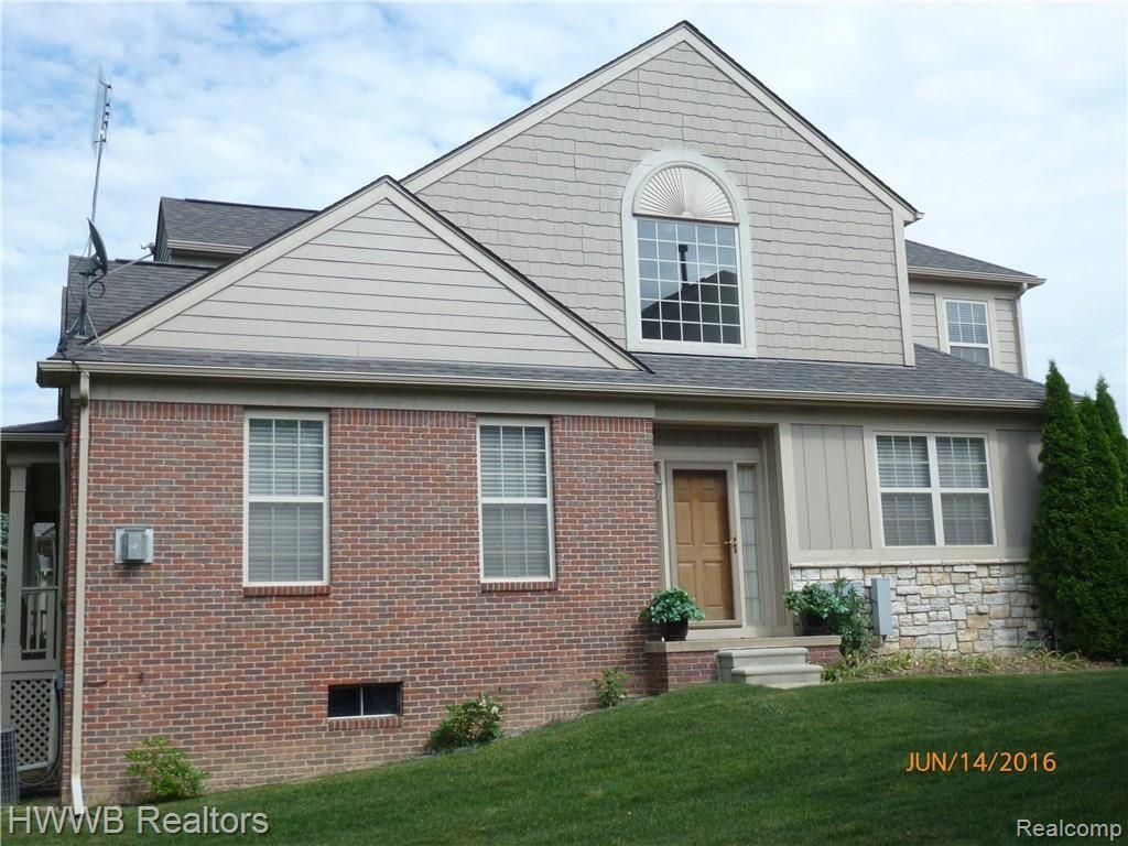 2266 Preserve Lane, Unit 30 Rochester, MI 48309 - Photo 2 of 44 P1050839.JPG