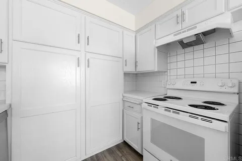 $379,000 | 471 4th Avenue, Unit B, Chula Vista, CA 91910