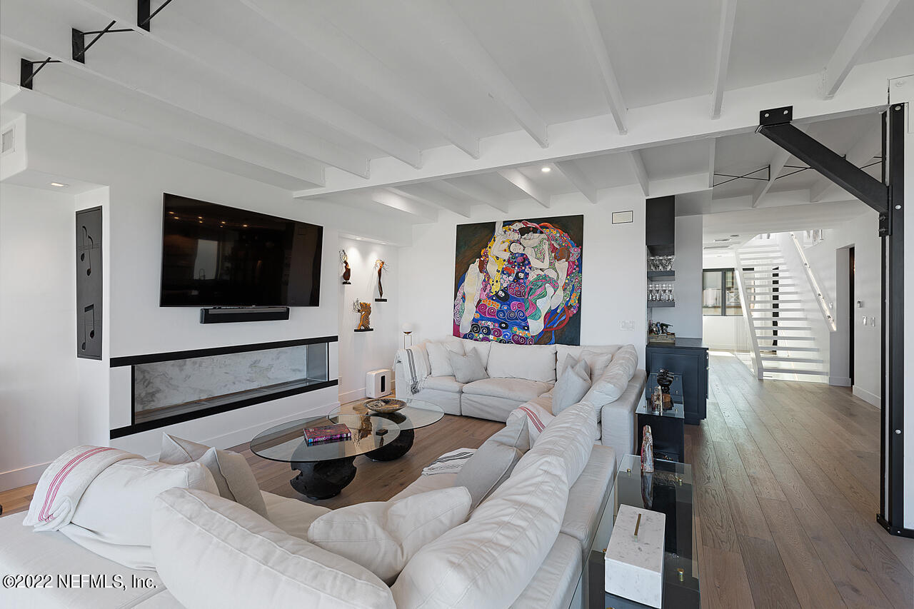 1304 Strand Street Neptune Beach, FL 32266 - Photo 27 of 58 Living Area