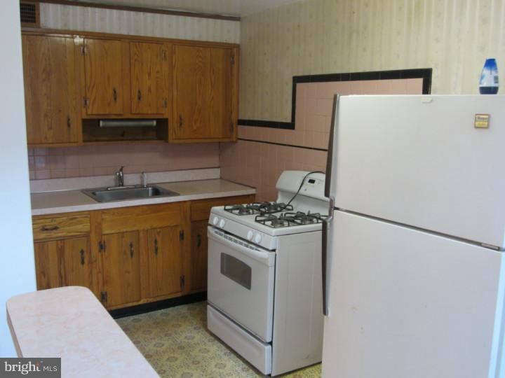 22 Branford Road Darby, PA 19023 - Photo 7 of 19 Gallery Image 7