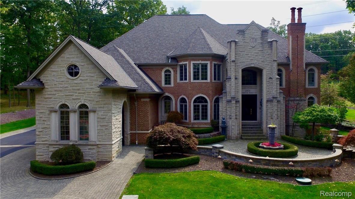 2831 Cranbrook Ridge Court Rochester, MI 48306 - Photo 47 of 47 DJI_0013.jpg