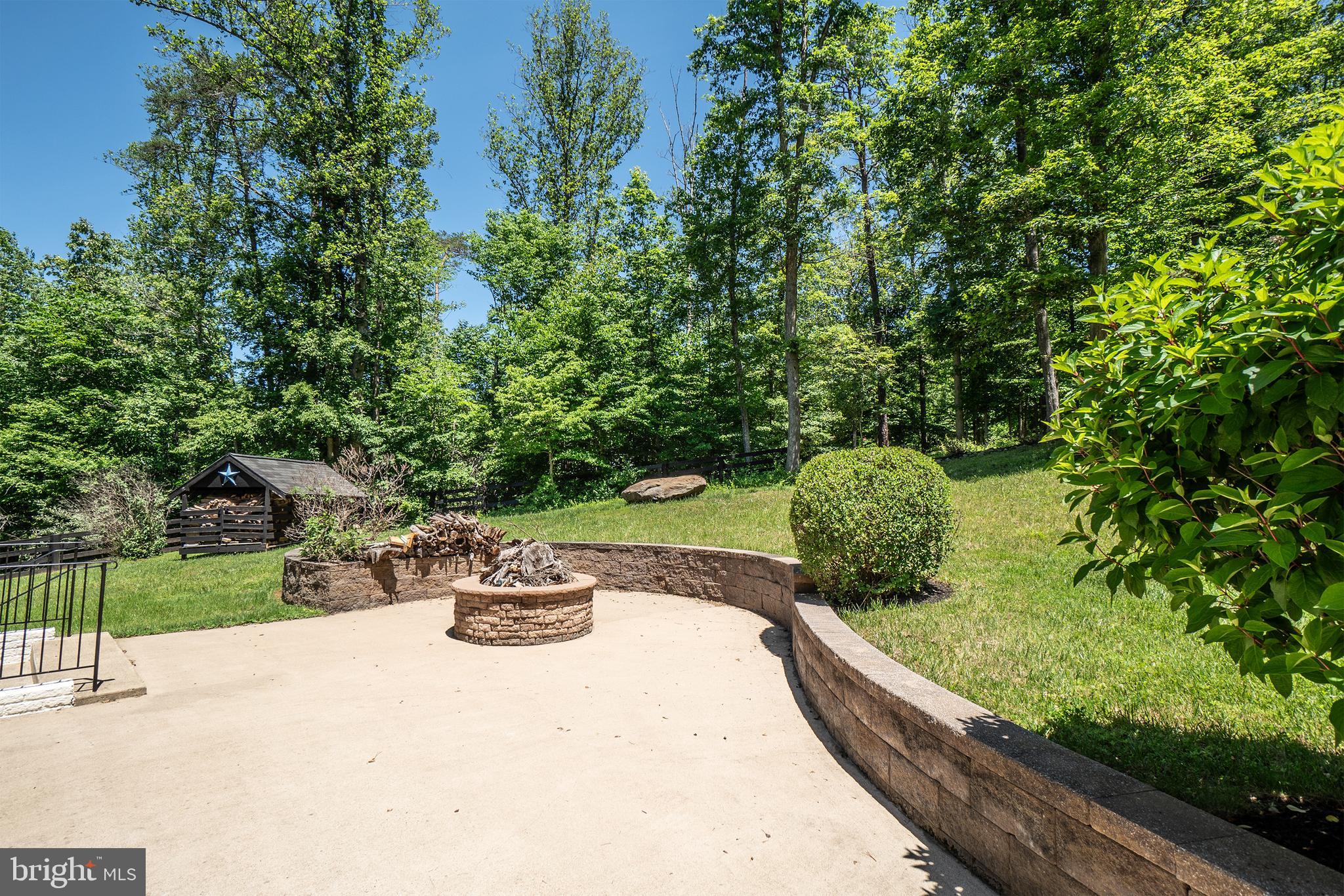 7165 Dudie Road Marshall, VA 20115 - Photo 63 of 68 Patio with Firepit