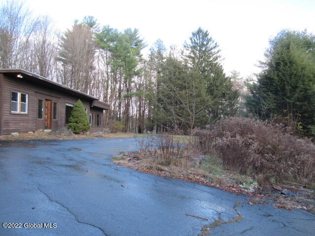 55 Middle Grove Road Greenfield, NY 12833 - Photo 8 of 107 IMG_7064