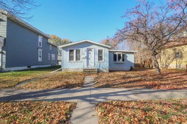 $145,000 | 231 Avon Street, La Crosse, WI 54603