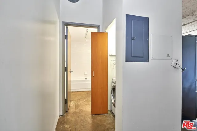 a bathroom with a tub