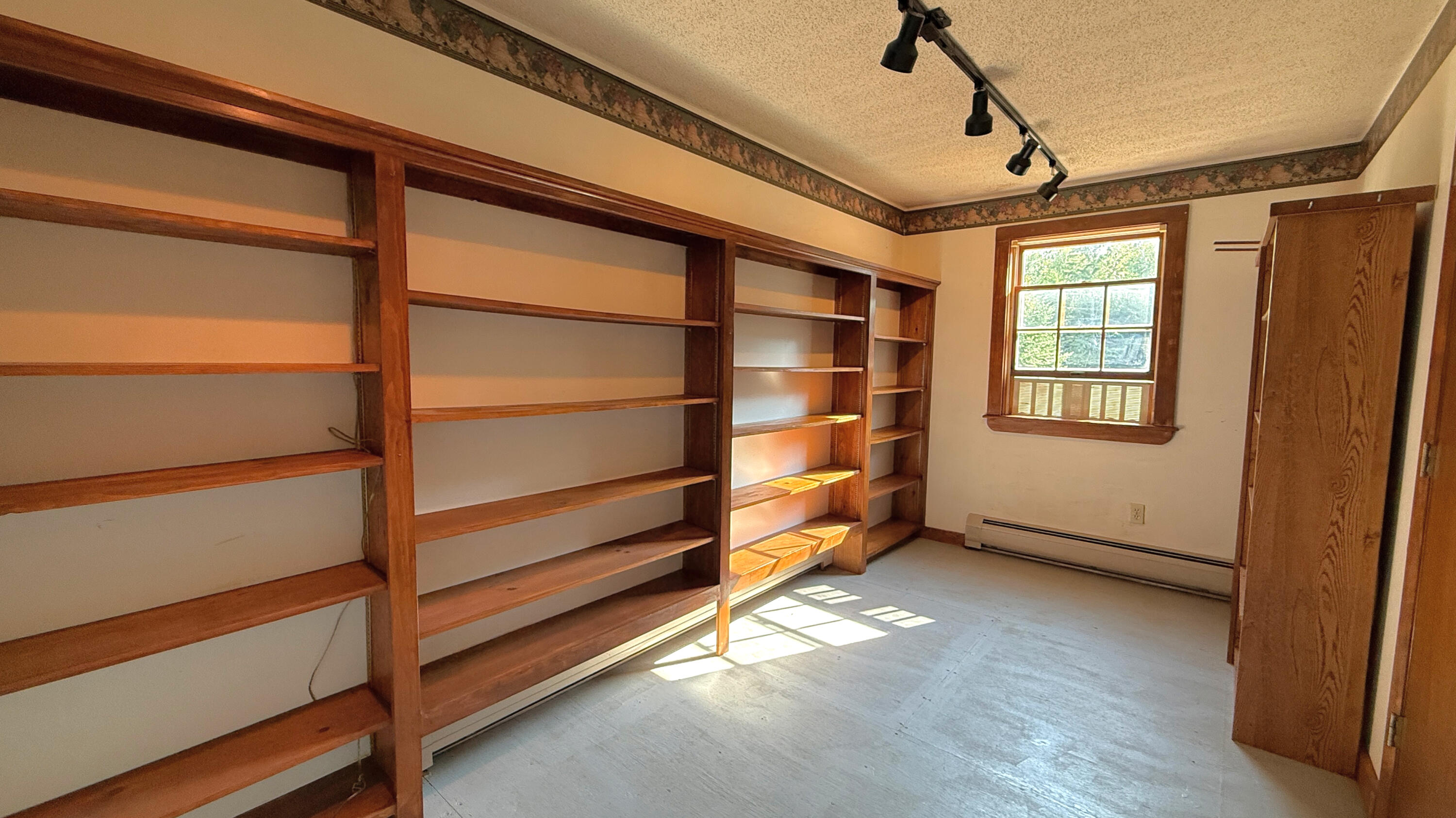 155 Coffins Neck Road Lubec, ME 04652 - Photo 12 of 30 Office