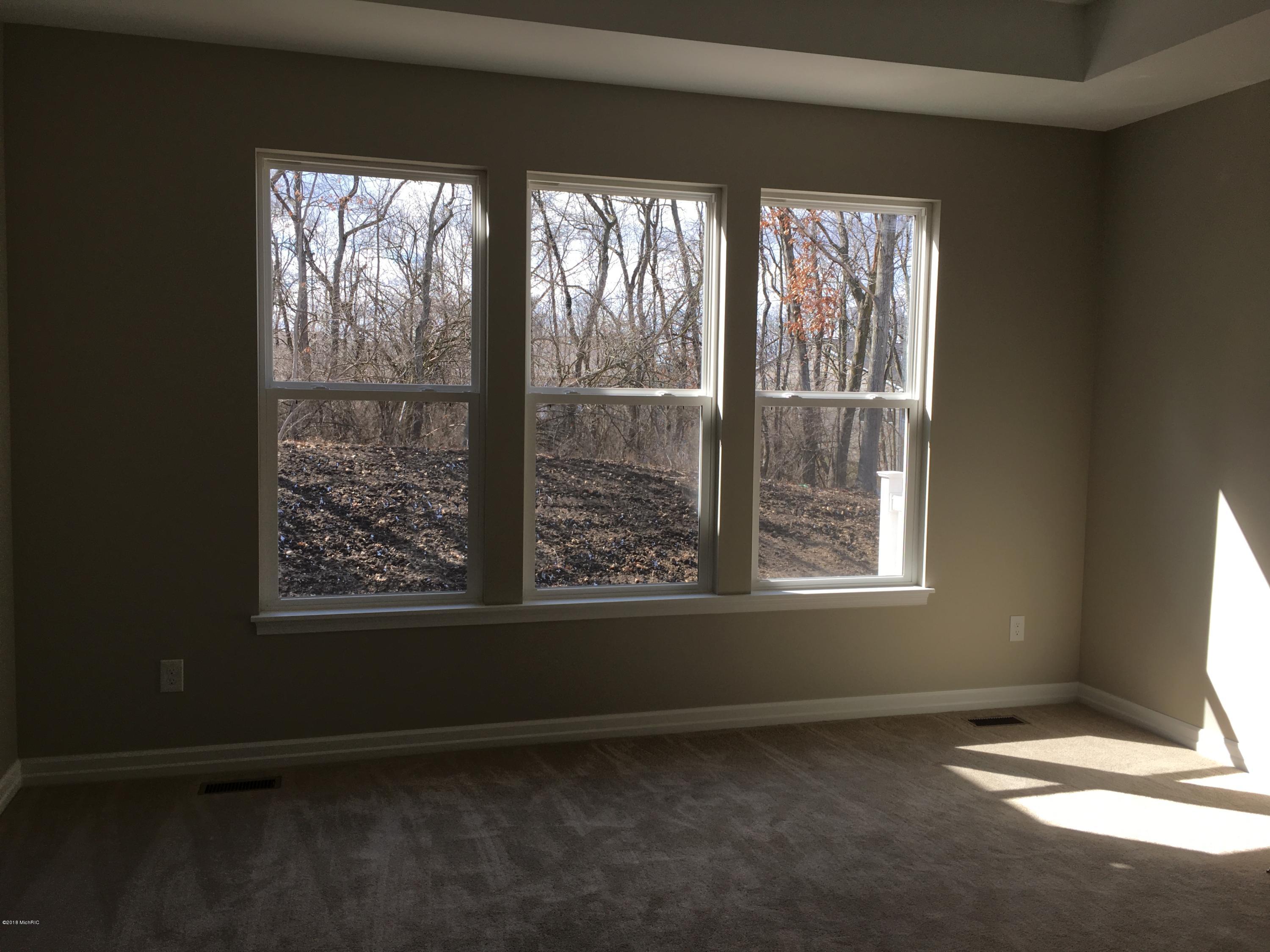 3412 Dunns Ridge, Unit 63 Kalamazoo, MI 49009 - Photo 12 of 33 WW-63 master bedroom