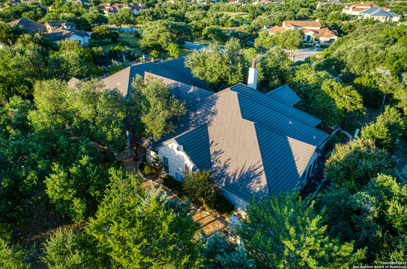 8 Winged Foot Boerne, TX 78006 - Photo 13 of 81