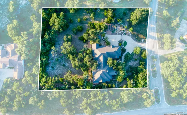 $2,449,000 | 8 Winged Foot, Boerne, TX 78006