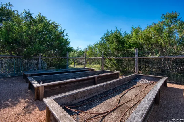 $2,449,000 | 8 Winged Foot, Boerne, TX 78006