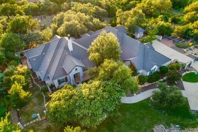 $2,449,000 | 8 Winged Foot, Boerne, TX 78006