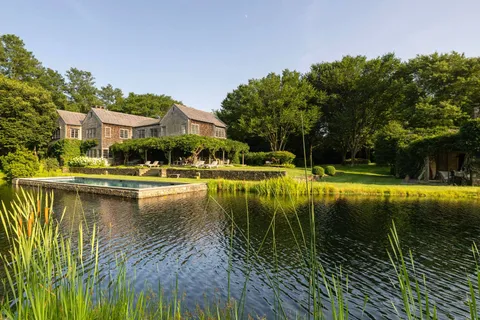 $29,500,000 | 266 & 300 Sagaponack Road, Bridgehampton, NY 11932