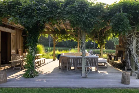 $29,500,000 | 266 & 300 Sagaponack Road, Bridgehampton, NY 11932