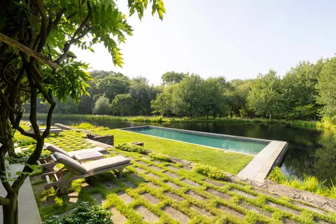 $29,500,000 | 266 & 300 Sagaponack Road, Bridgehampton, NY 11932