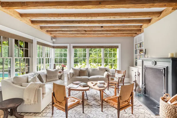 $29,500,000 | 266 & 300 Sagaponack Road, Bridgehampton, NY 11932
