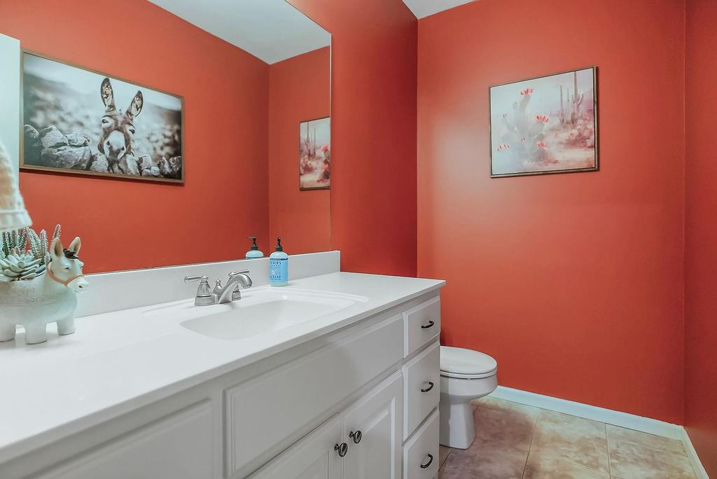10877 South Barth Road Olathe, KS 66061 - Photo 33 of 49