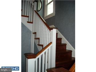 28 Gordon Road Glenside, PA 19038 - Photo 11 of 12 Foyer