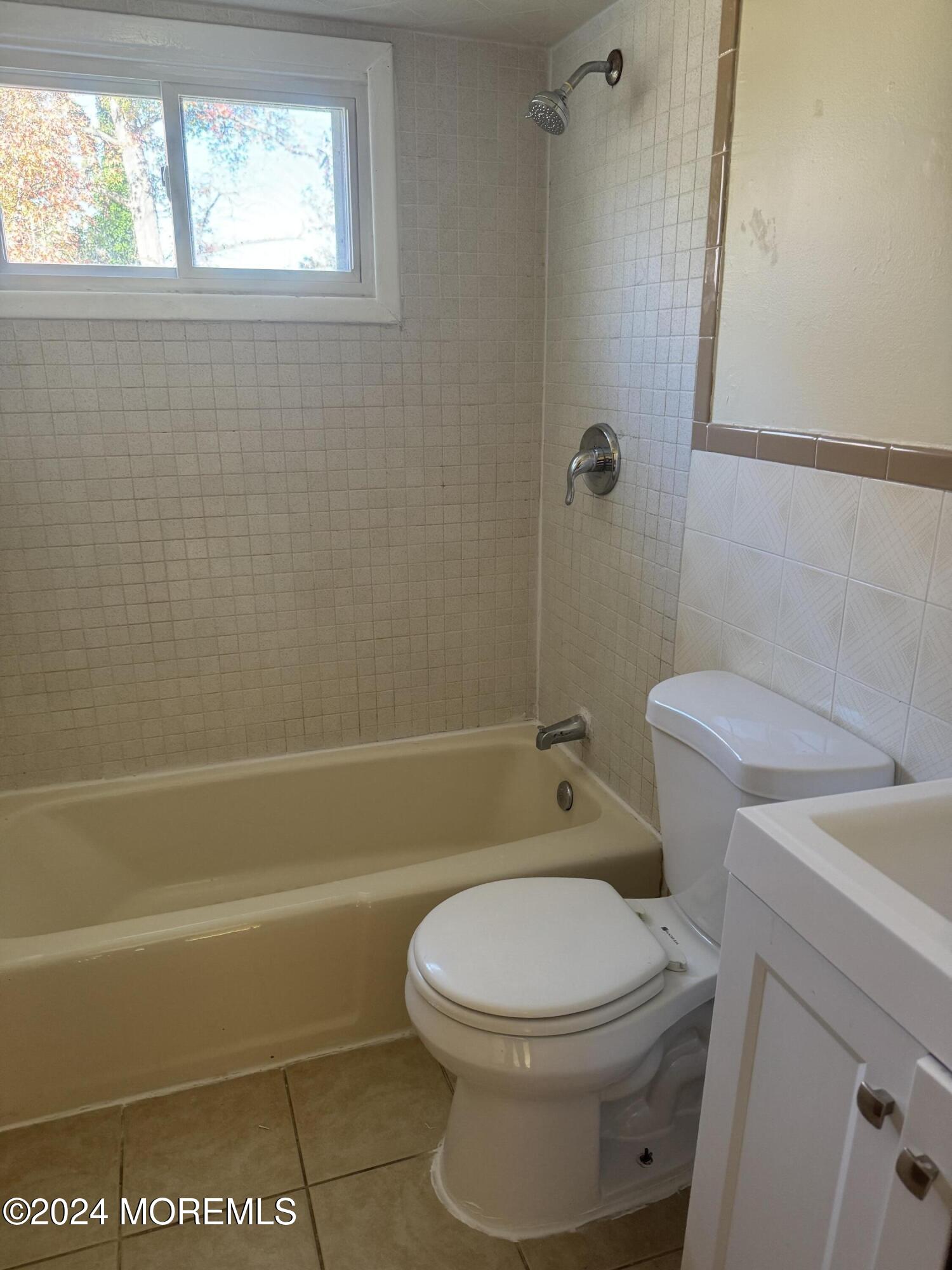 2103 Rutherford Avenue, Unit 2 Neptune Township, NJ 07753 - Photo 7 of 9 IMG_9272