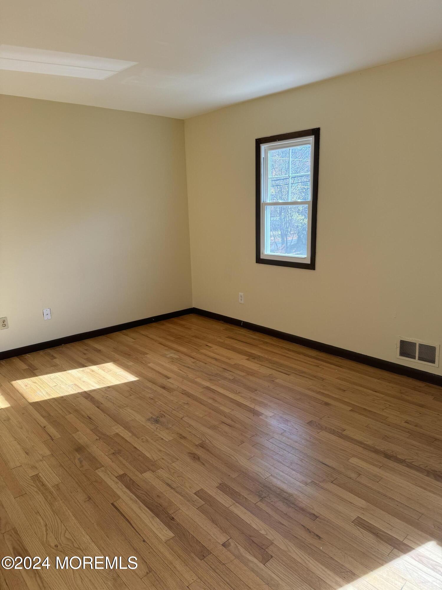 2103 Rutherford Avenue, Unit 2 Neptune Township, NJ 07753 - Photo 9 of 9 IMG_9277