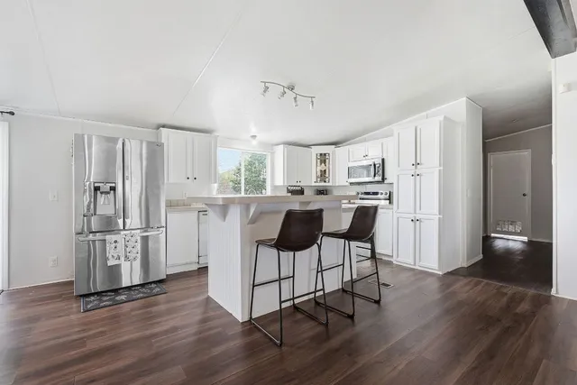 $299,990 | 344 Coronado Lane, Kyle, TX 78640