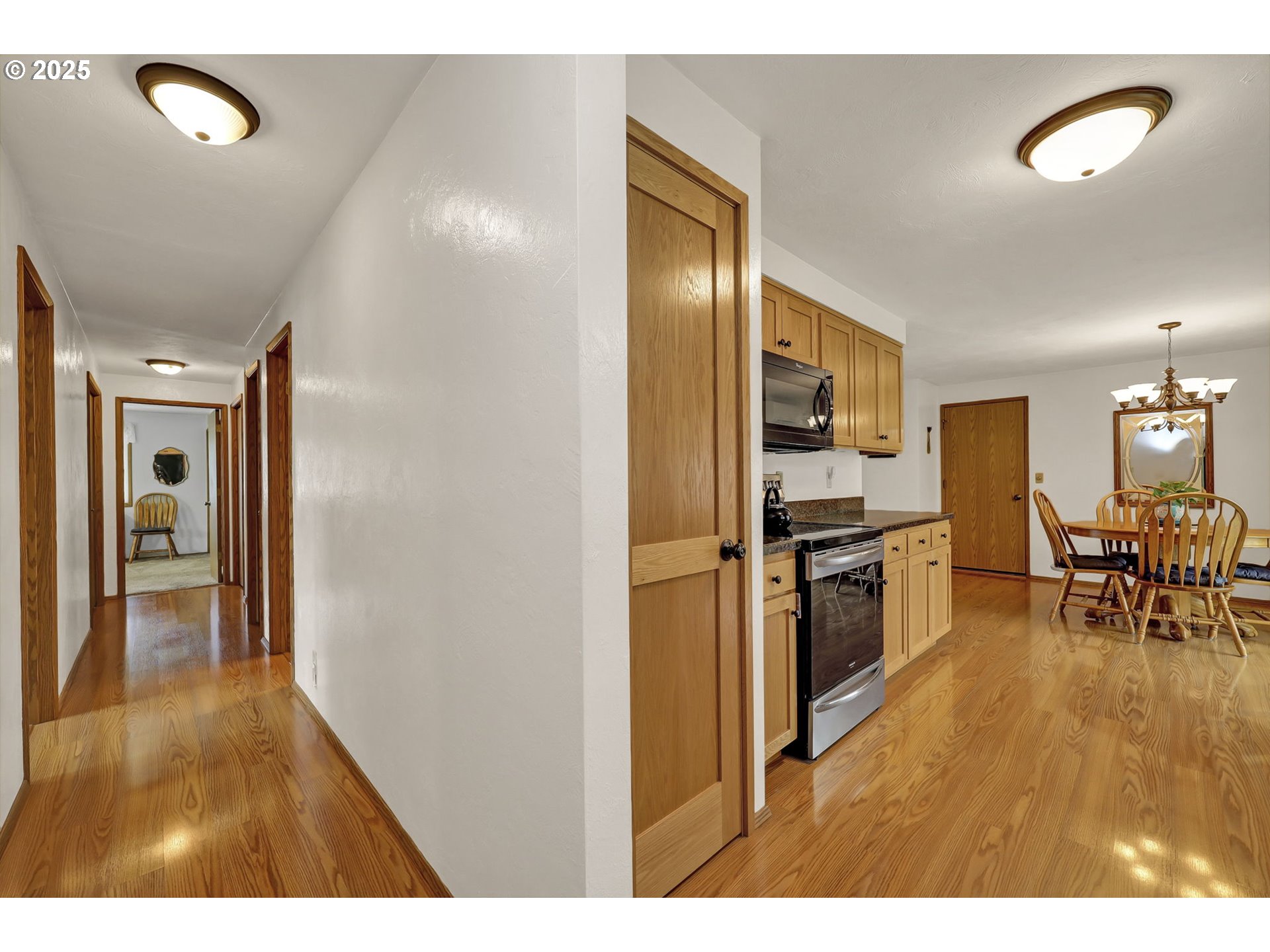 3670 Plumtree Drive Eugene, OR 97402 - Photo 20 of 47 a view of kitchen with furniture and stainless steel appliances