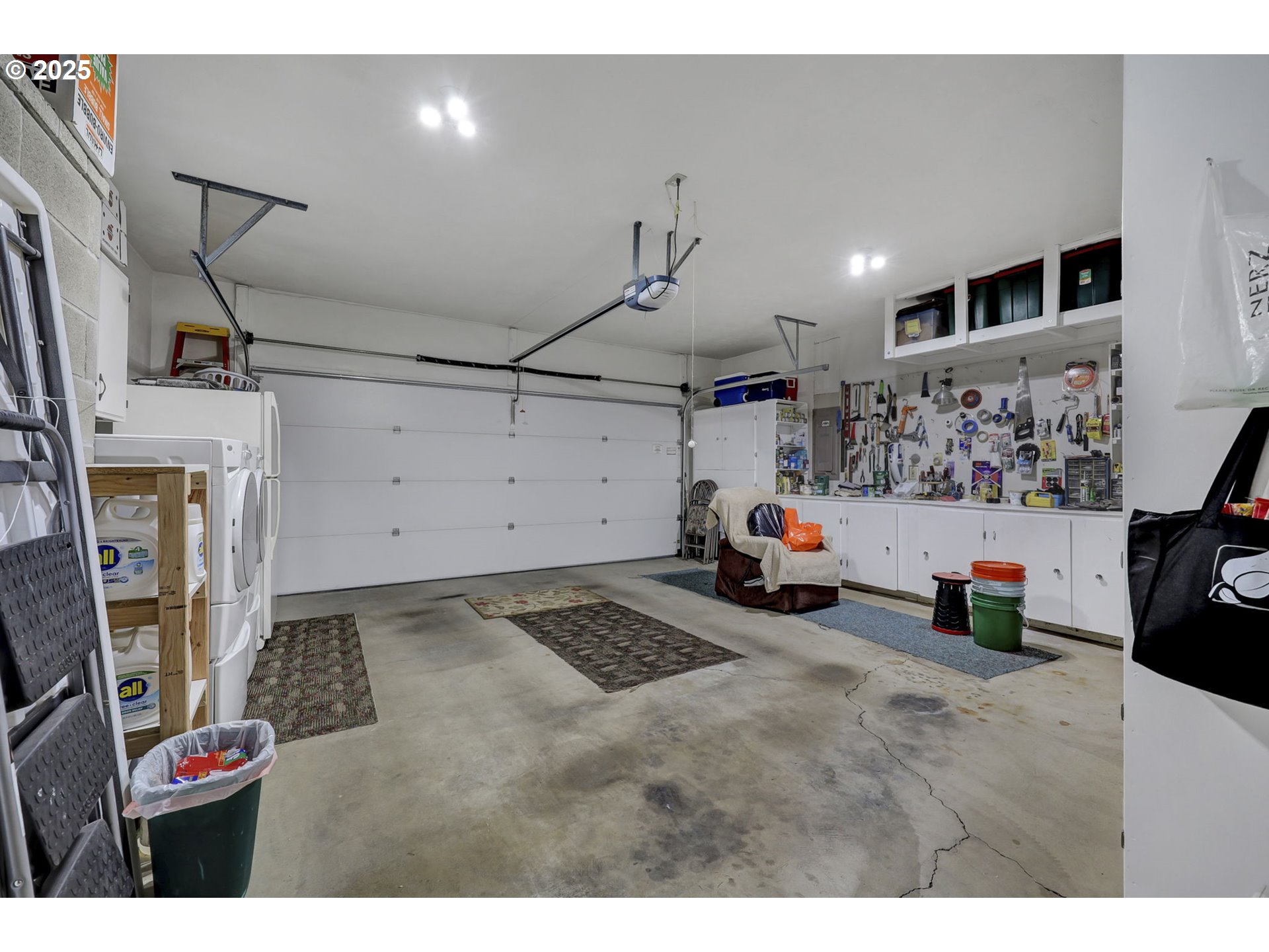 3670 Plumtree Drive Eugene, OR 97402 - Photo 37 of 47