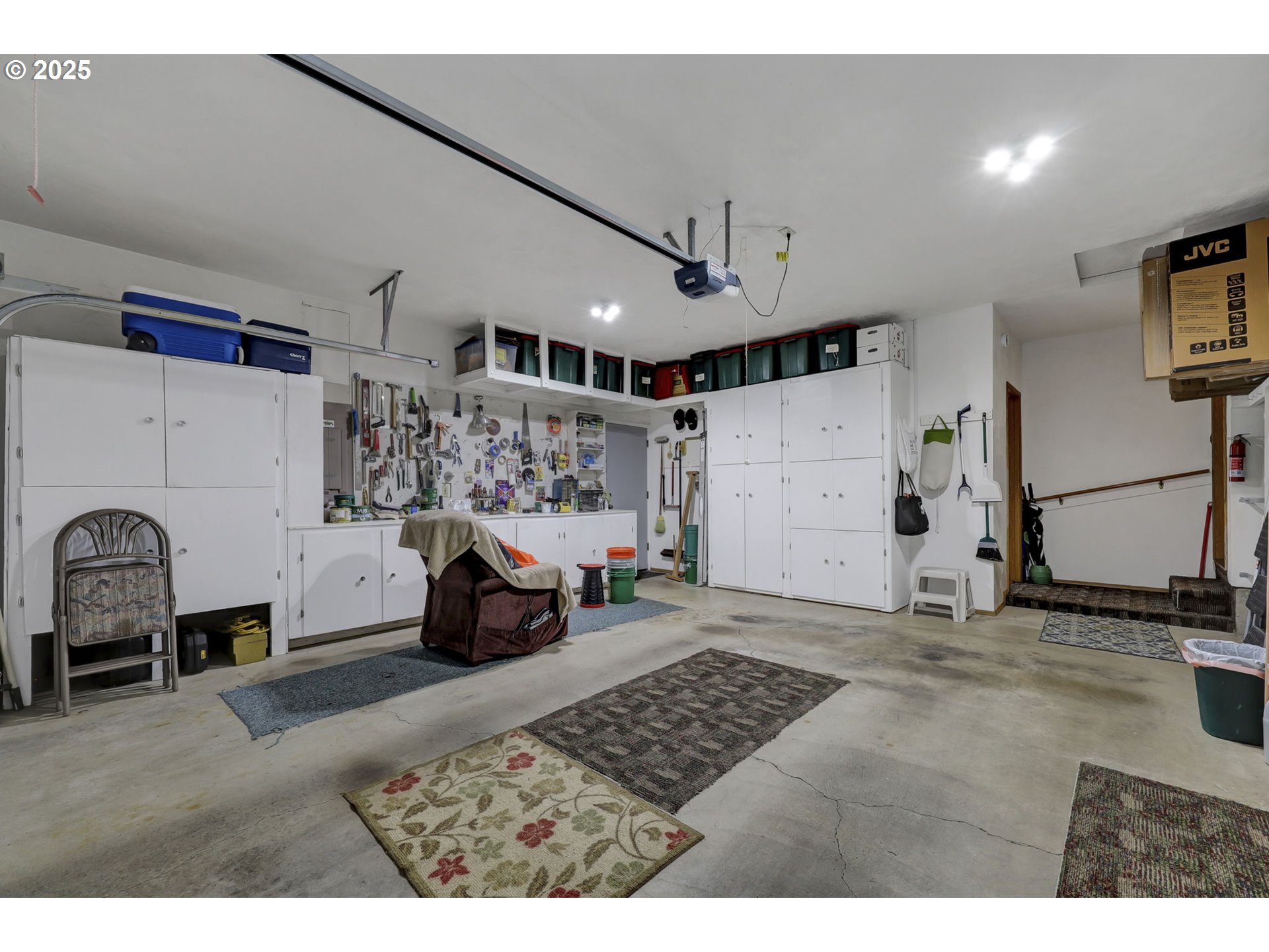 3670 Plumtree Drive Eugene, OR 97402 - Photo 38 of 47 a view of a livingroom with furniture and a flat screen tv