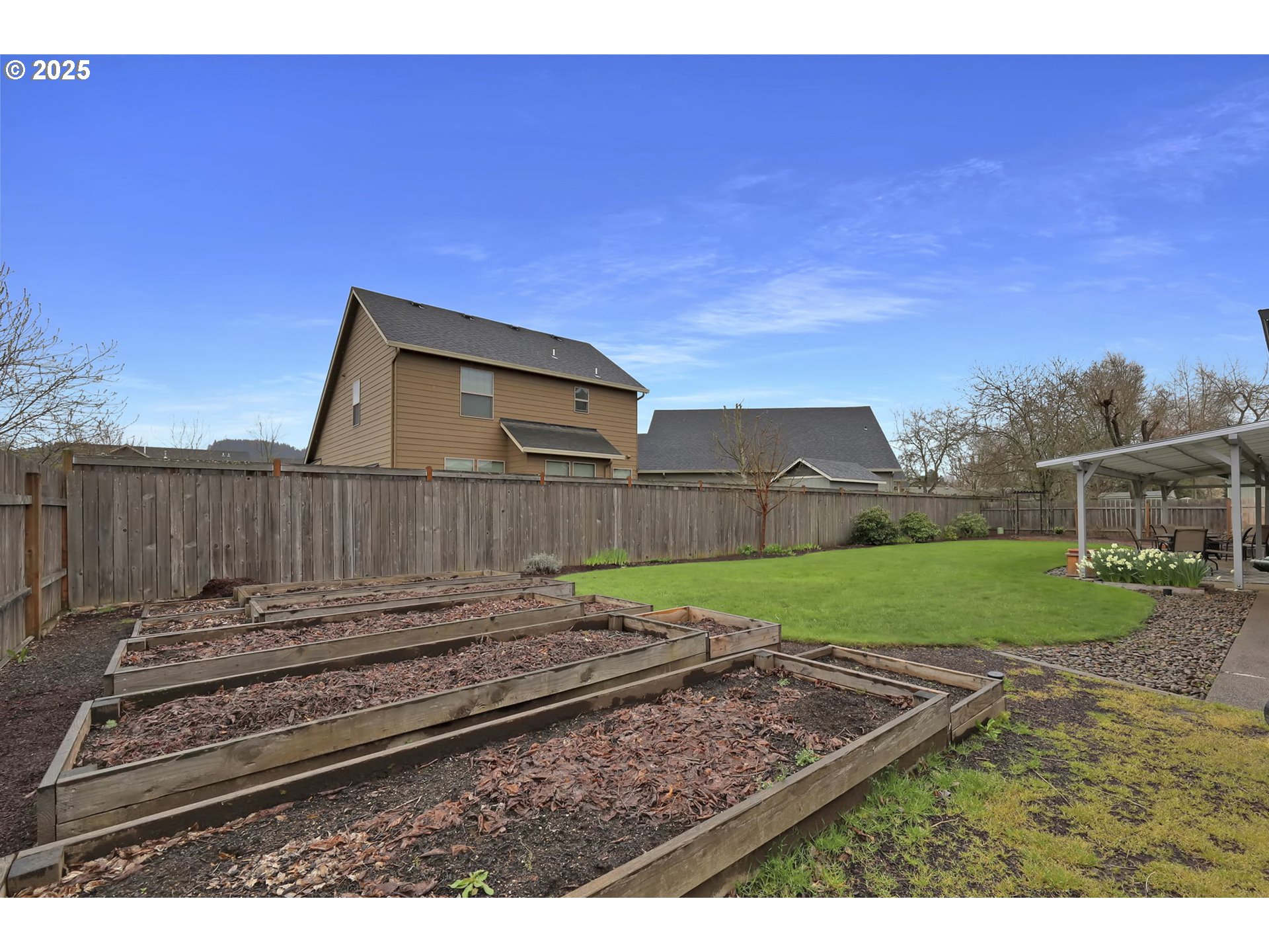 3670 Plumtree Drive Eugene, OR 97402 - Photo 41 of 47 a backyard of a house with lots of green space