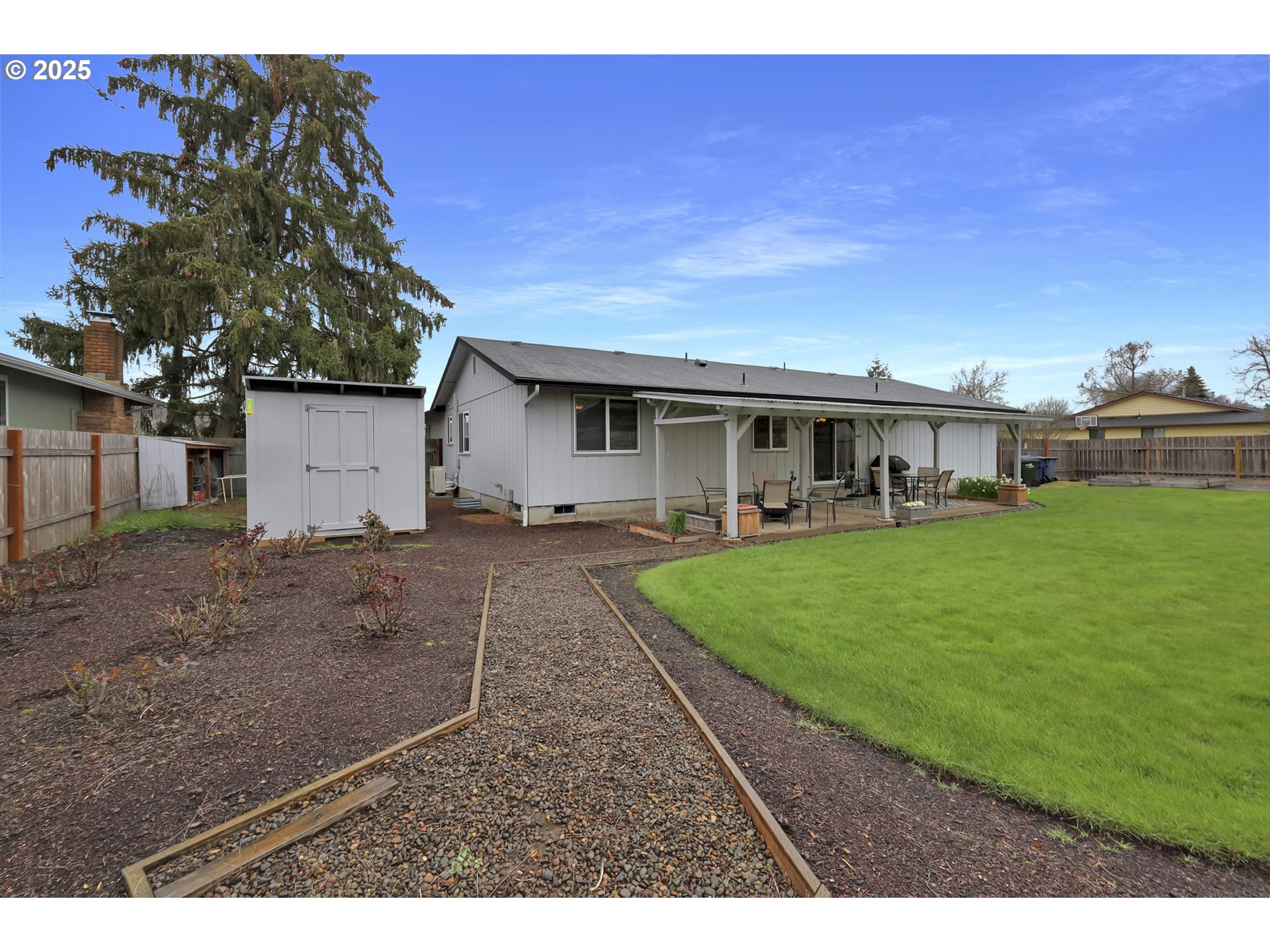 3670 Plumtree Drive Eugene, OR 97402 - Photo 45 of 47 a view of a yard in front of house